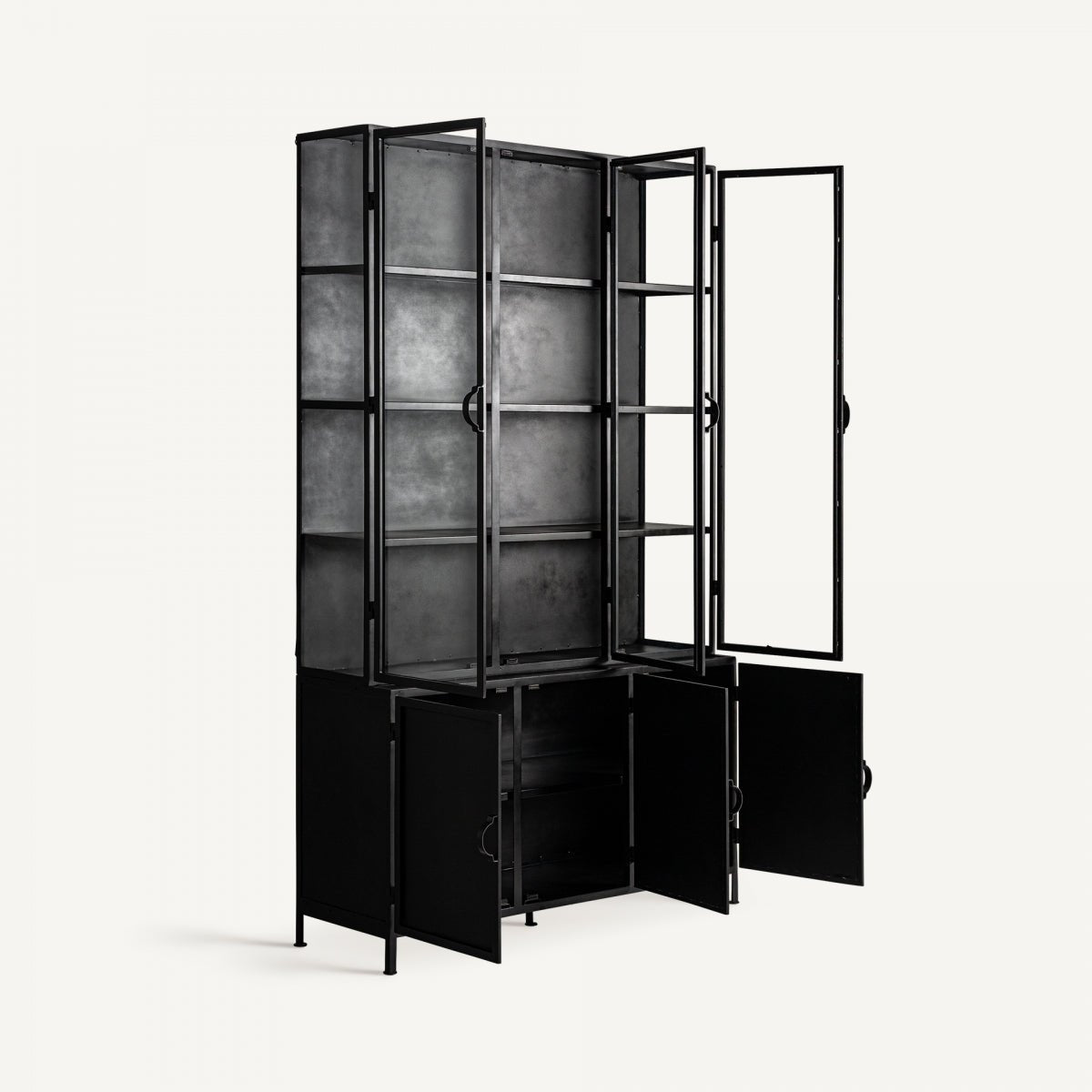 Vitrineskab leven, sort farve, stil industriel. Fremstillet af jern, kombineret med krystal.
