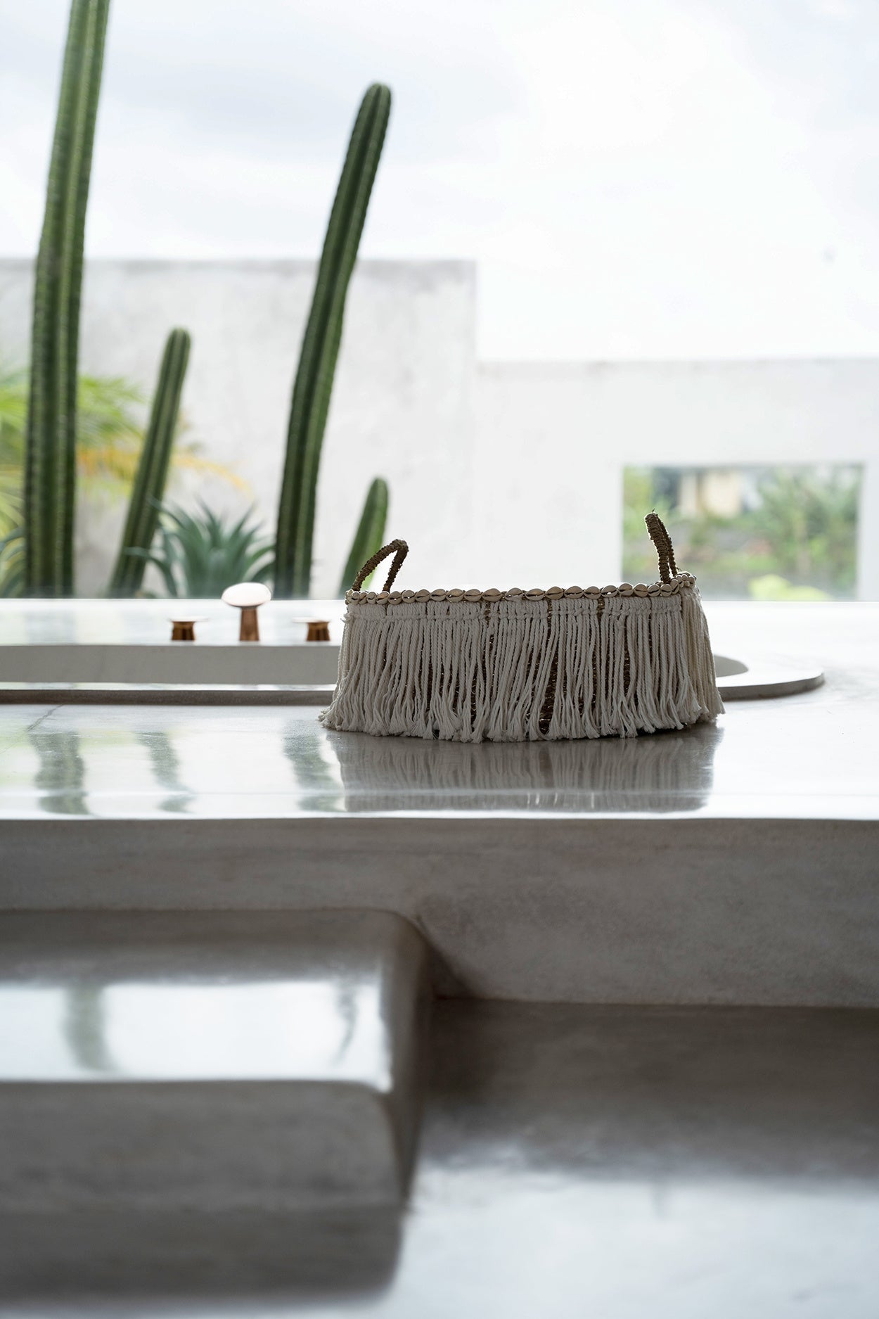 The Boho Fringe Man - Natural White