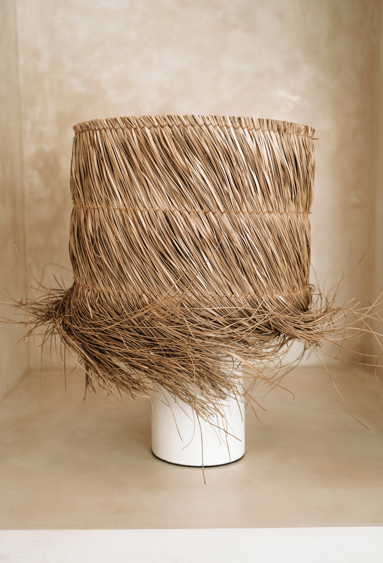 Pandan Table Lamp - White Natural