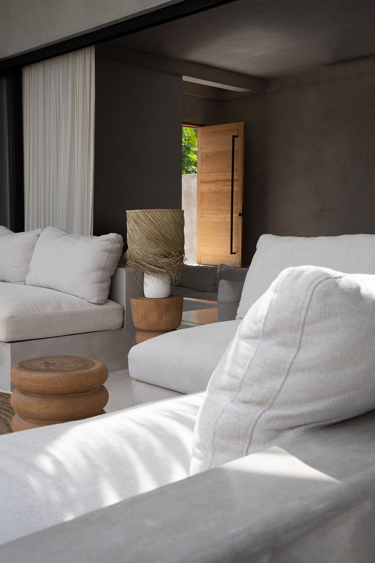 Pandan Table Lamp - White Natural