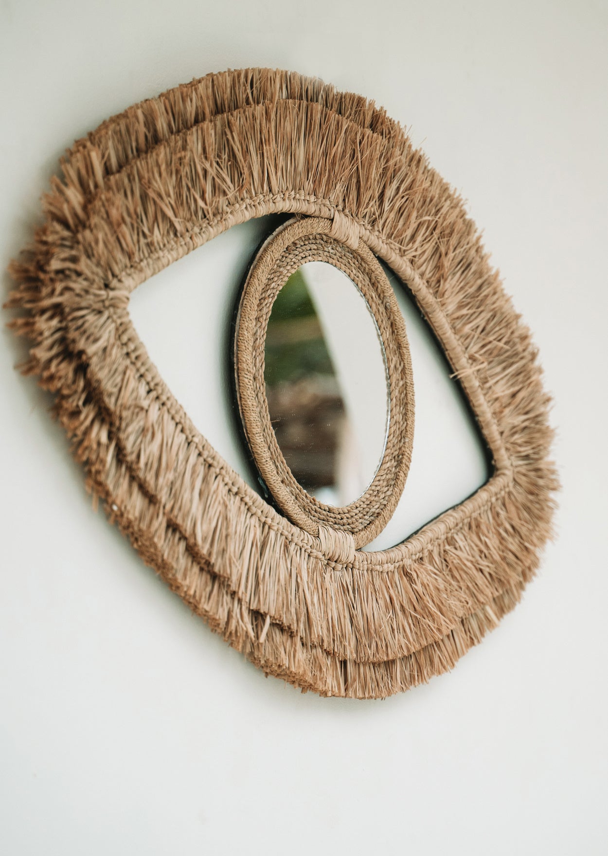 The Raffia Eye Mirror - Natural - M
