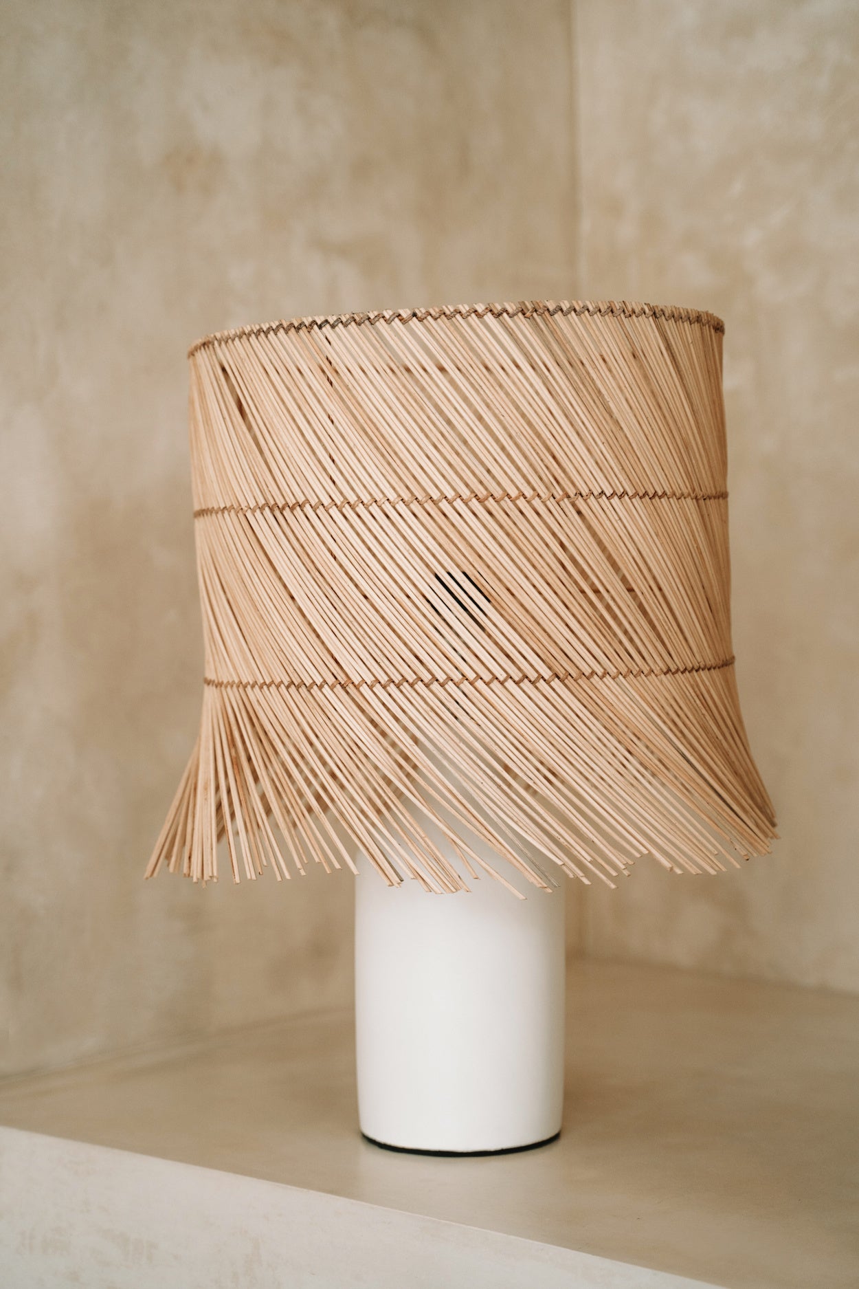 Rattan Table Lamp - White Nature