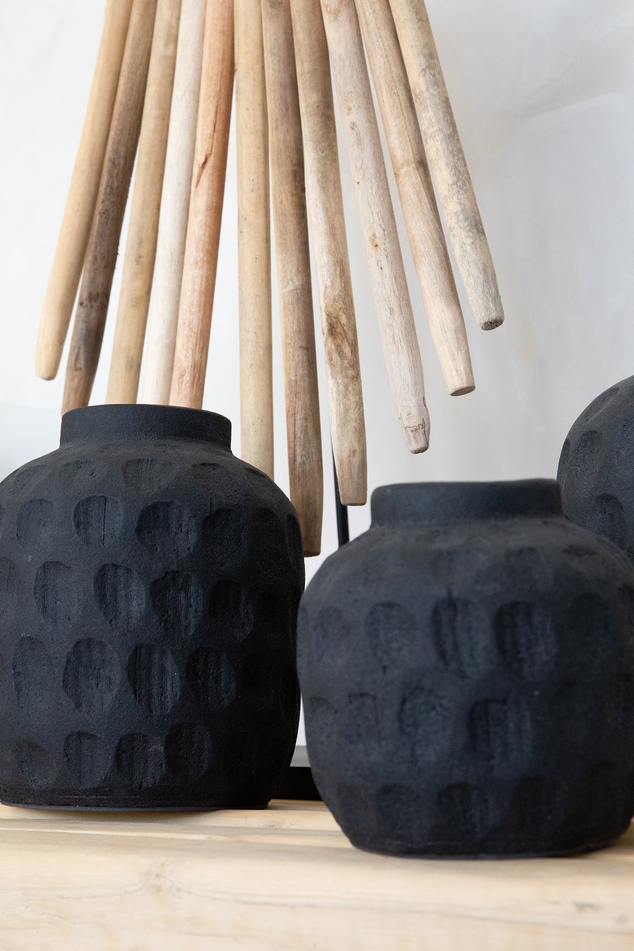 The wooden sticks on a stand - Natural
