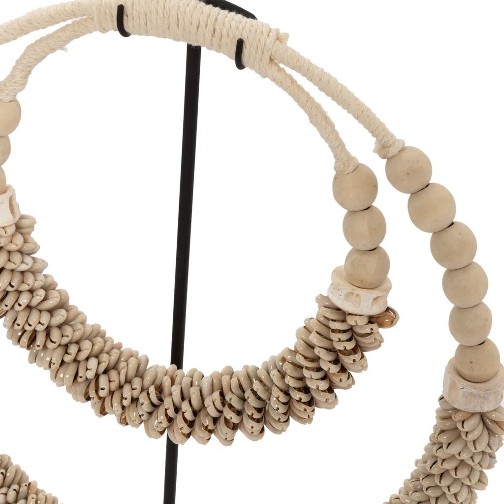 Double necklace with shells on stand - natural