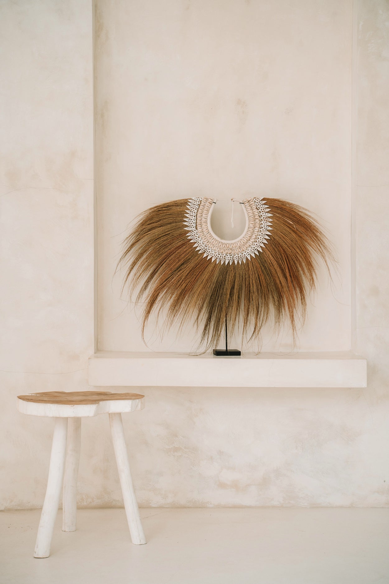 Rayung shell on stand - decoration