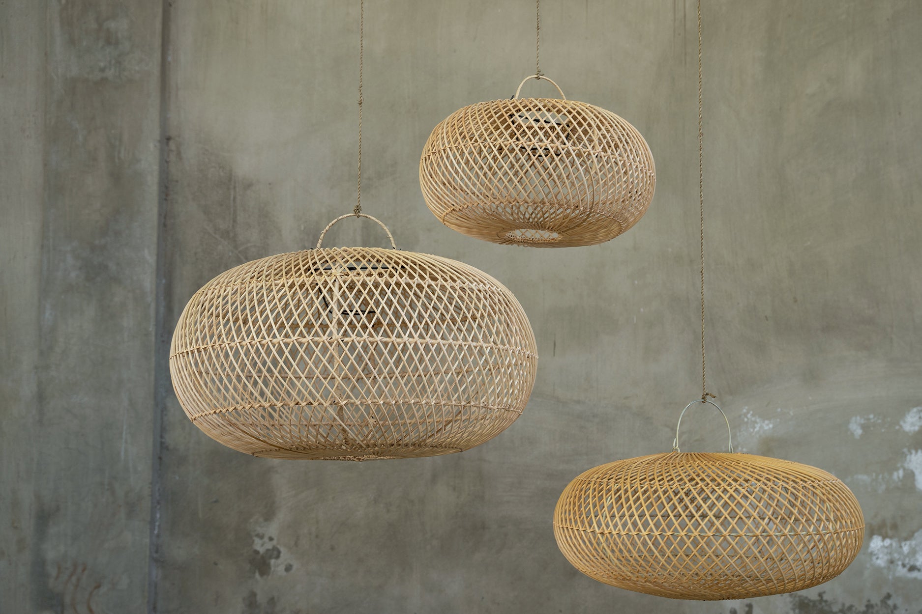 The completely hanging lamp - Natural - M