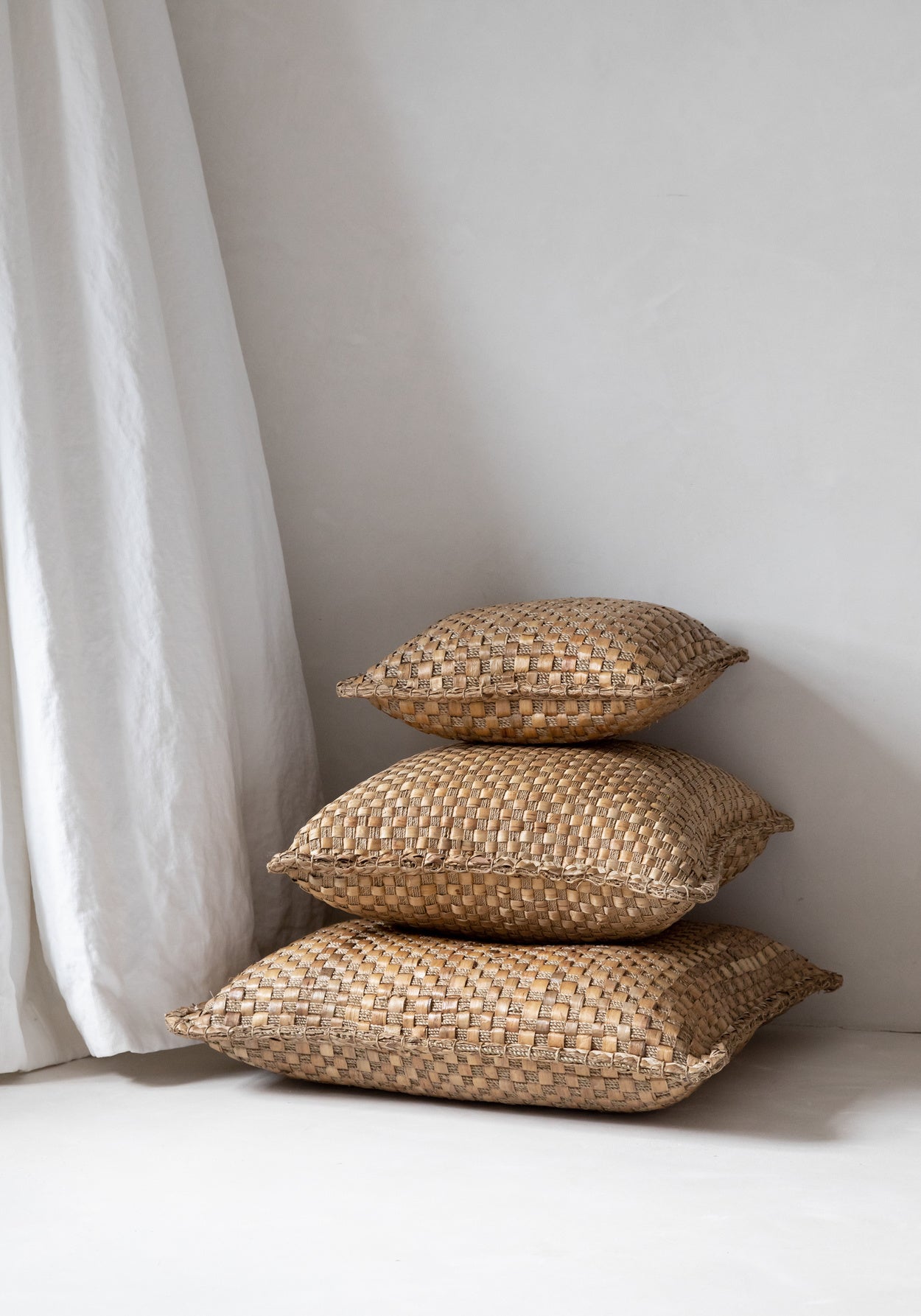 The Hyacinth Pillow - 60x60