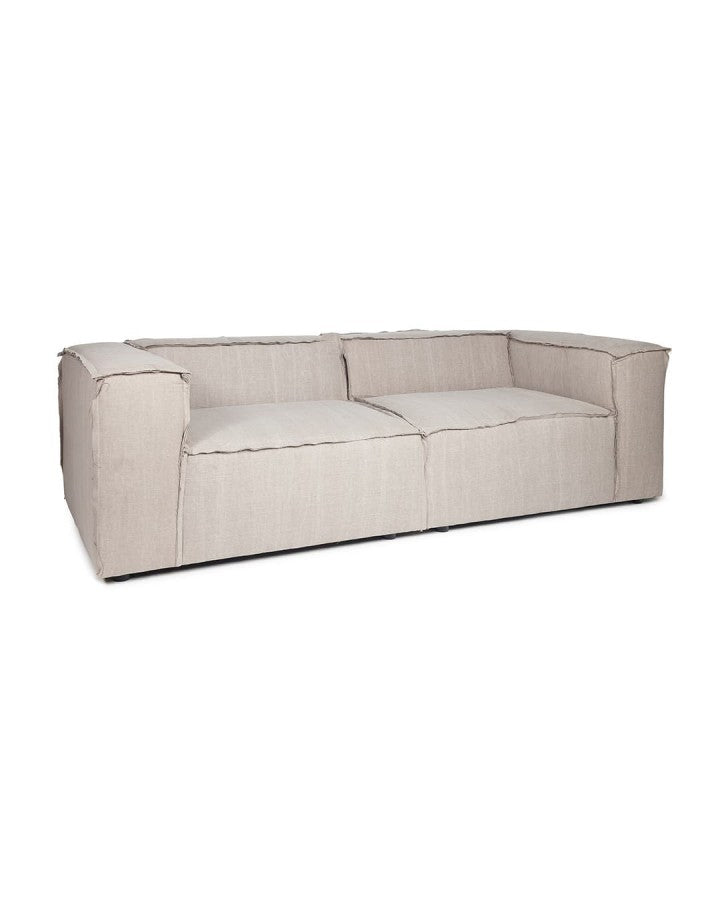Hermoso sofá en lino y algodón.