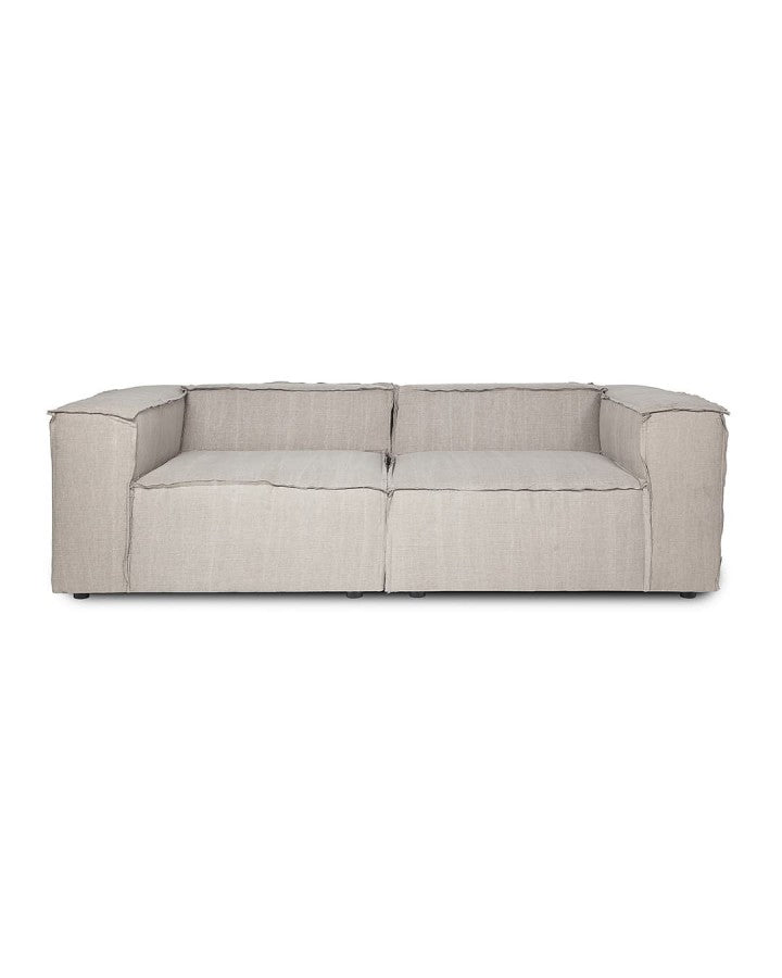 Hermoso sofá en lino y algodón.